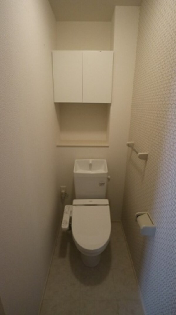トイレ(この物件の反転タイプになります。)