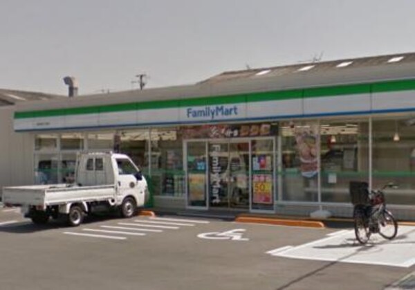 周辺環境(ファミリーマート 加美東四丁目店 1056m)