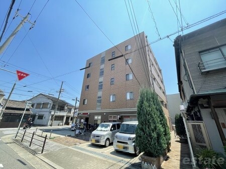 ラフィネ今里外観写真