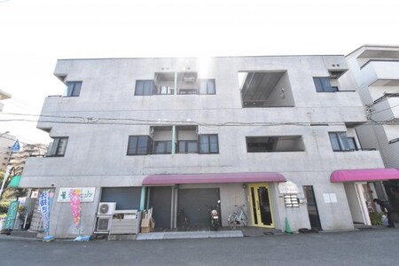 フレーヴァー井高野外観写真