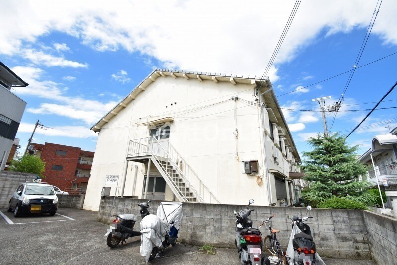 勝和園本館の物件外観写真