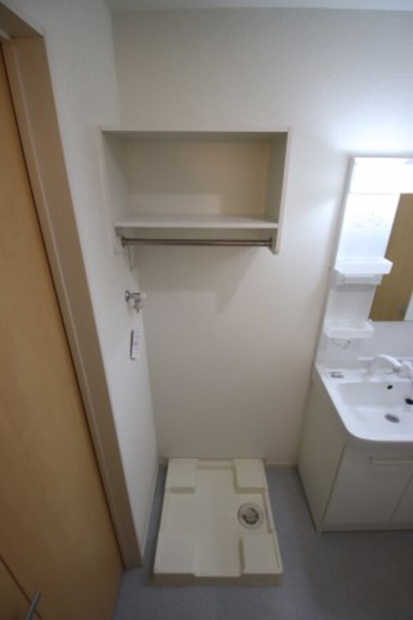 建物設備(室内洗濯機置場)