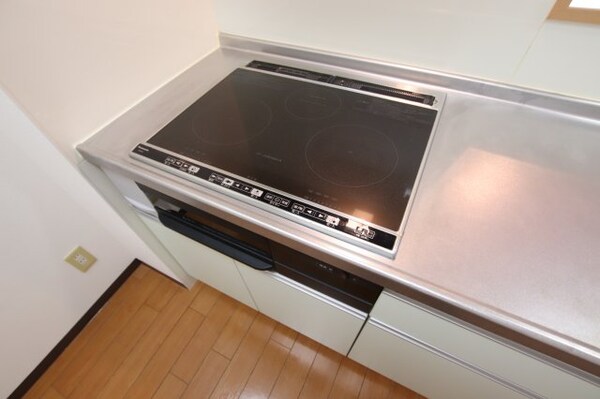 建物設備(IHコンロ3口)