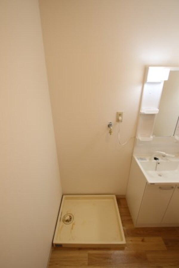 建物設備(室内洗濯機置場)