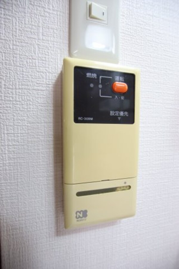 建物設備(給湯器)