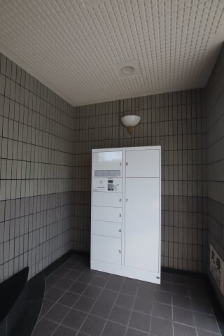 物件内観写真7　(宅配ボックス)