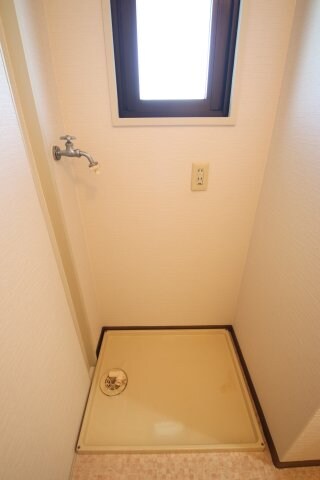 物件内観写真15　(室内洗濯機置場)