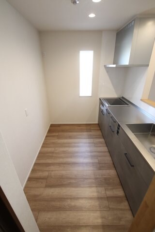 物件内観写真13　(キッチンスペース)