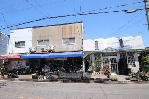 物件内観写真32　(フラワーショップガーベラ 156m)