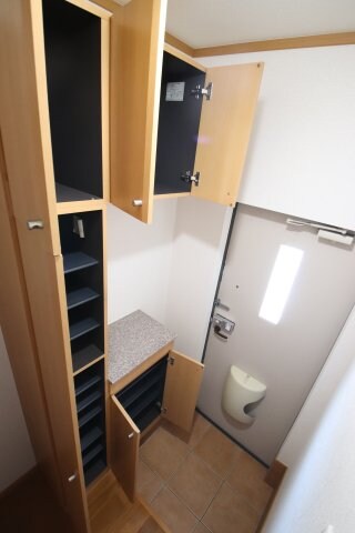 物件内観写真7　(シューズボックス)