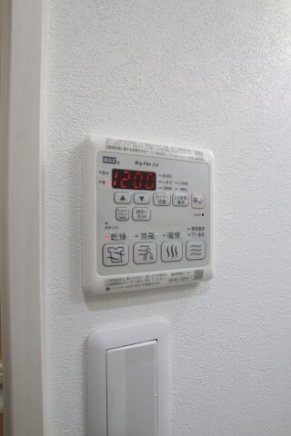 物件内観写真11　(浴室乾燥機)