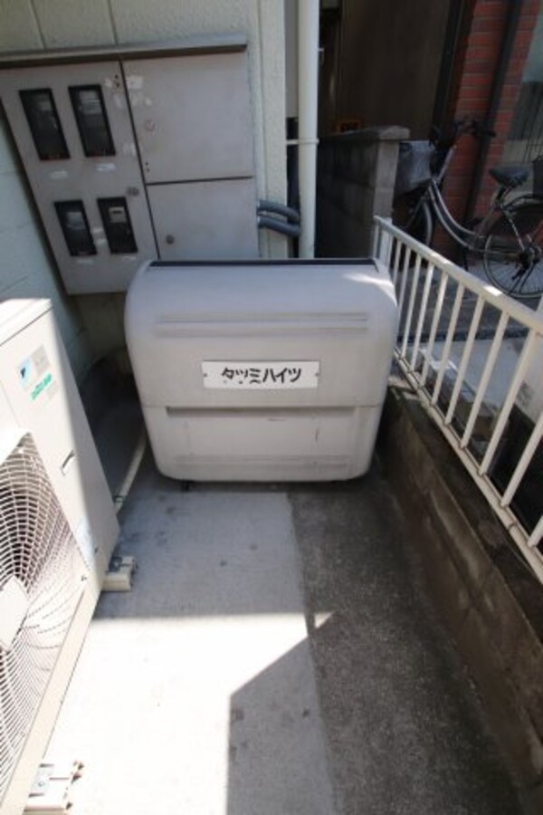 建物設備(敷地内ゴミ捨場)