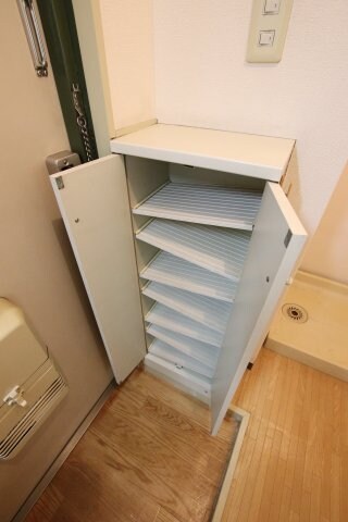 物件内観写真6　(シューズボックス)