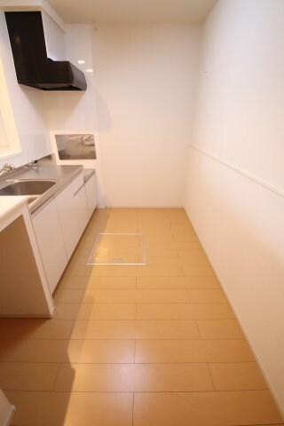 物件内観写真16　(キッチンスペース)