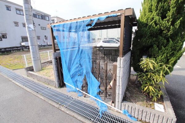 建物設備(敷地内ゴミ置き場)