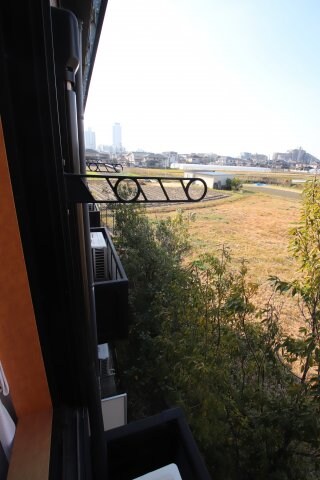 物件内観写真28　(洗濯物干場)