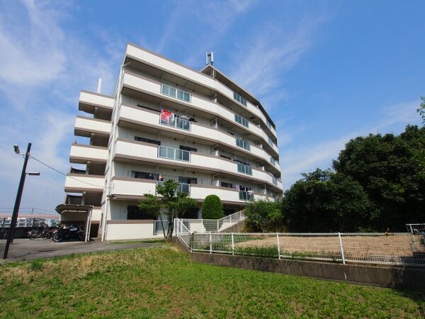 外観(日当たり、かなりGoodです！)