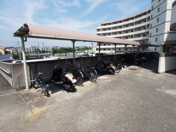 建物設備(駐輪場)