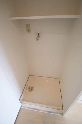 物件内観写真9　(室内洗濯機置場)