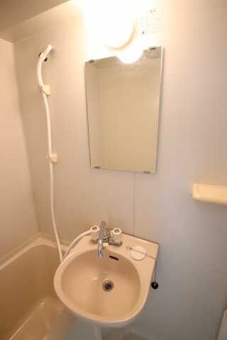 物件内観写真17　(洗面台)