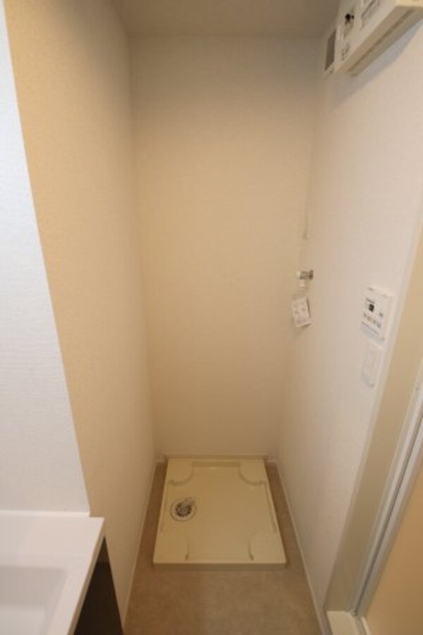 建物設備(室内洗濯機置場)