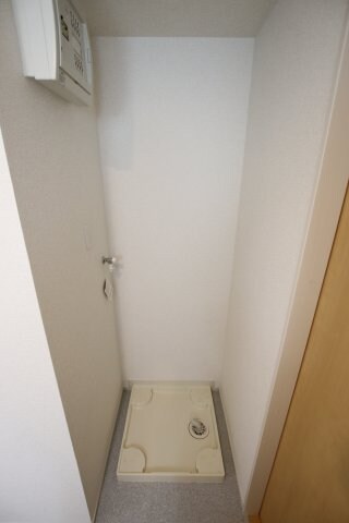 物件内観写真14　(室内洗濯機置き場)