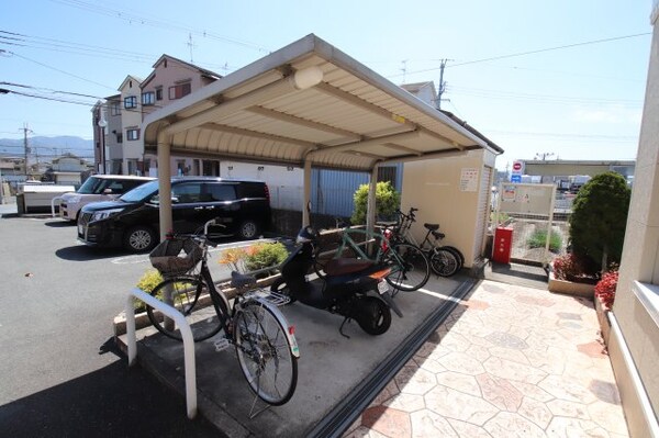 建物設備(駐輪場)