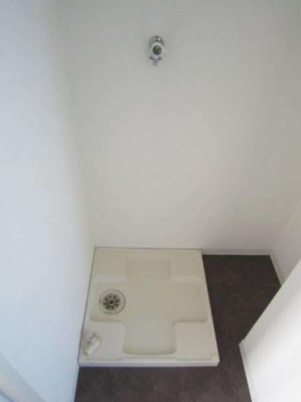 建物設備(室内洗濯機置場)