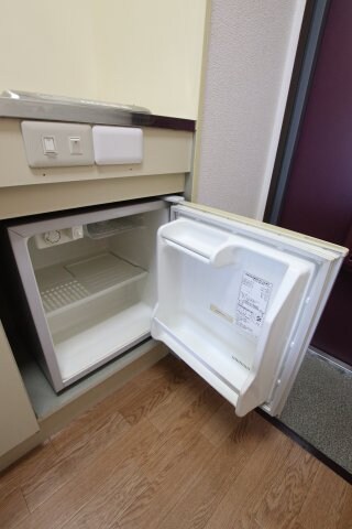 物件内観写真13　(プチ冷蔵庫)