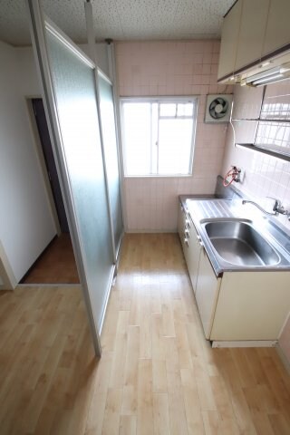 物件内観写真16　(キッチンスペース)