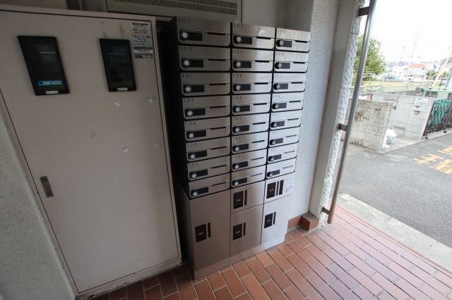 物件内観写真6　(宅配ボックス)