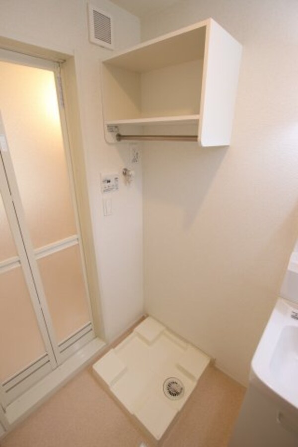 建物設備(室内洗濯機置場)