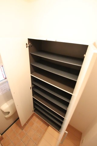 物件内観写真7　(シューズボックス)