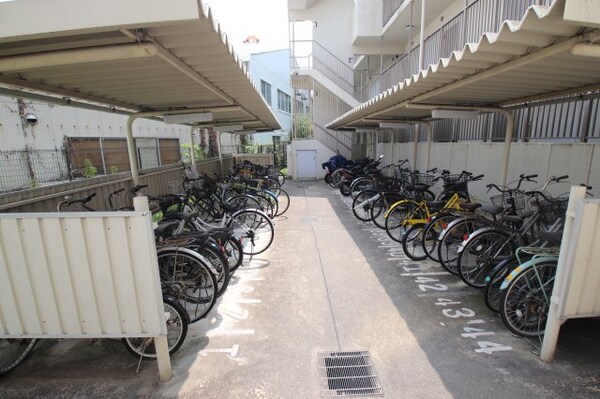 駐車場(駐輪場)