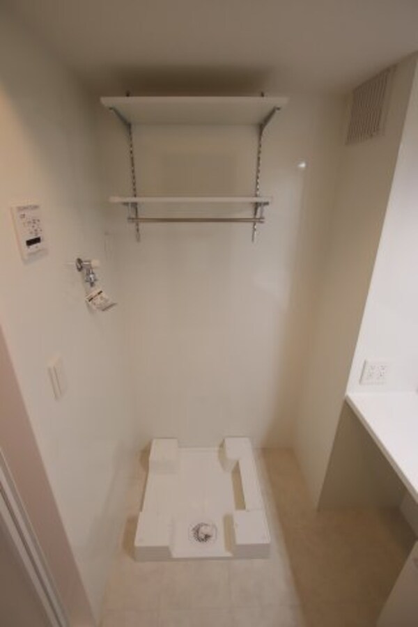 建物設備(室内洗濯機置場)