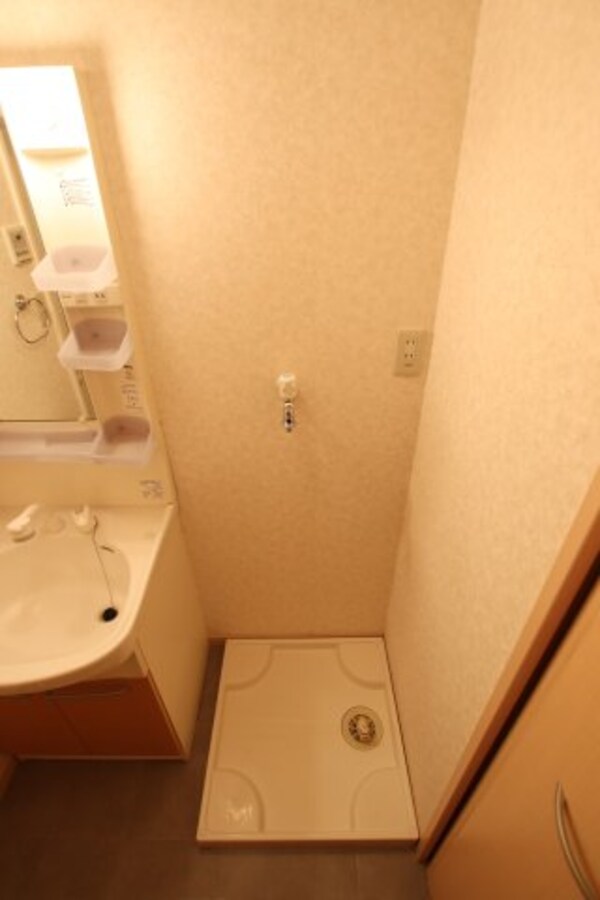建物設備(室内洗濯機置場)