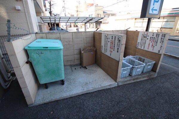 建物設備(敷地内ゴミ置場)