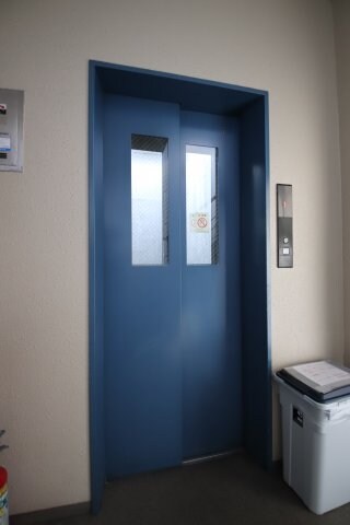 物件内観写真6　(エレベーター)