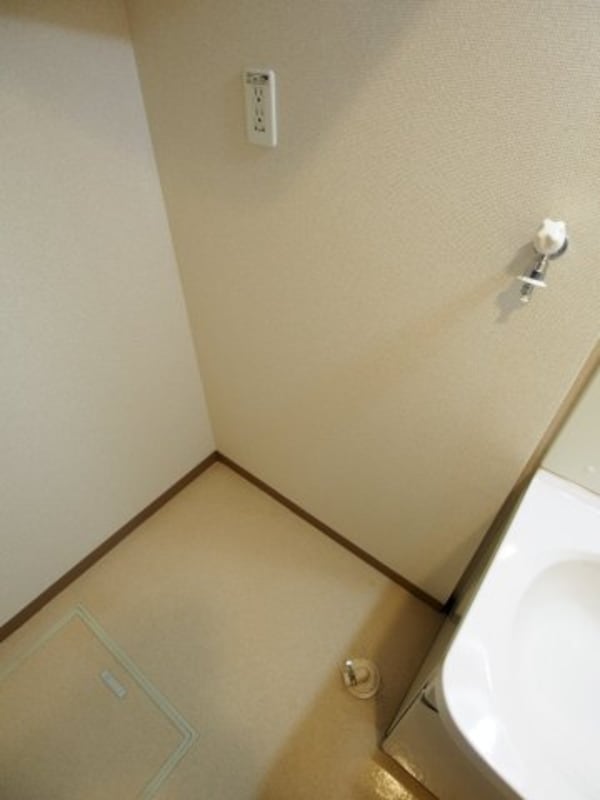 建物設備(室内洗濯機置場)