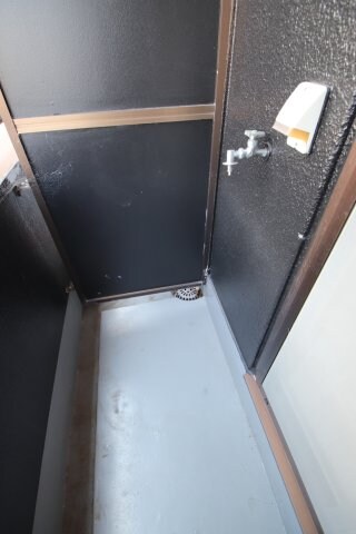 物件内観写真26　(室外洗濯機置き場)
