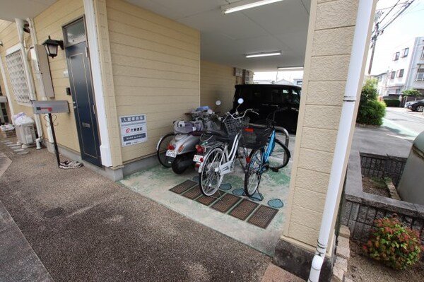 建物設備(駐輪場)