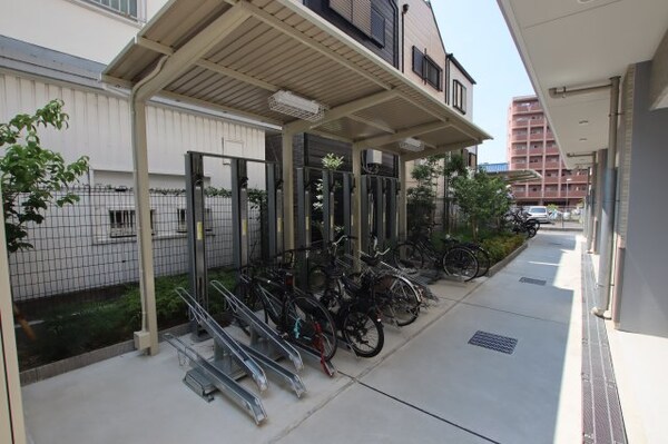 建物設備(駐輪場)