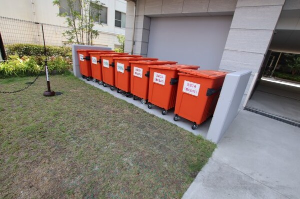 建物設備(敷地内ゴミ置き場)