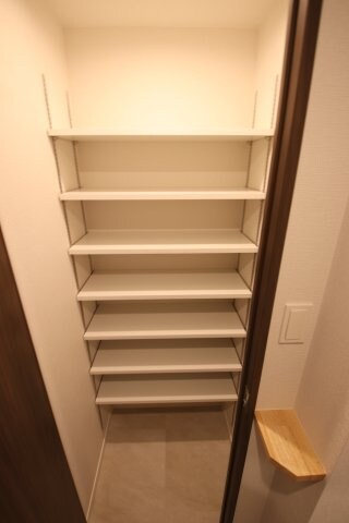 物件内観写真8　(シューズボックス)
