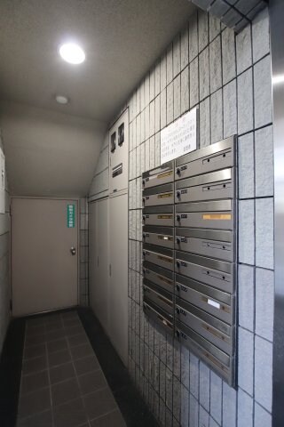 物件内観写真8　(メールボックス)