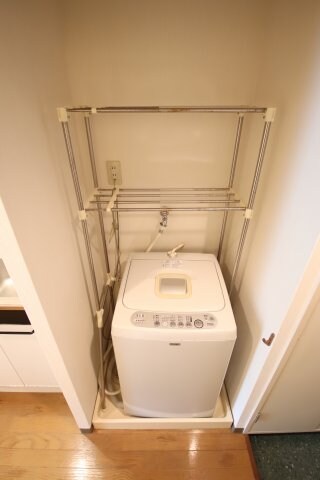 物件内観写真9　(洗濯機置き場)