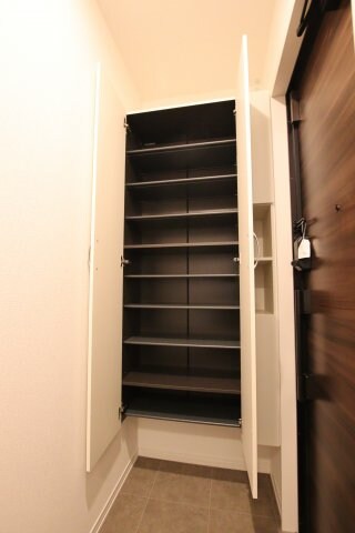 物件内観写真7　(シューズボックス)