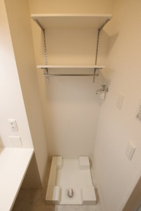 建物設備(室内洗濯機置場)