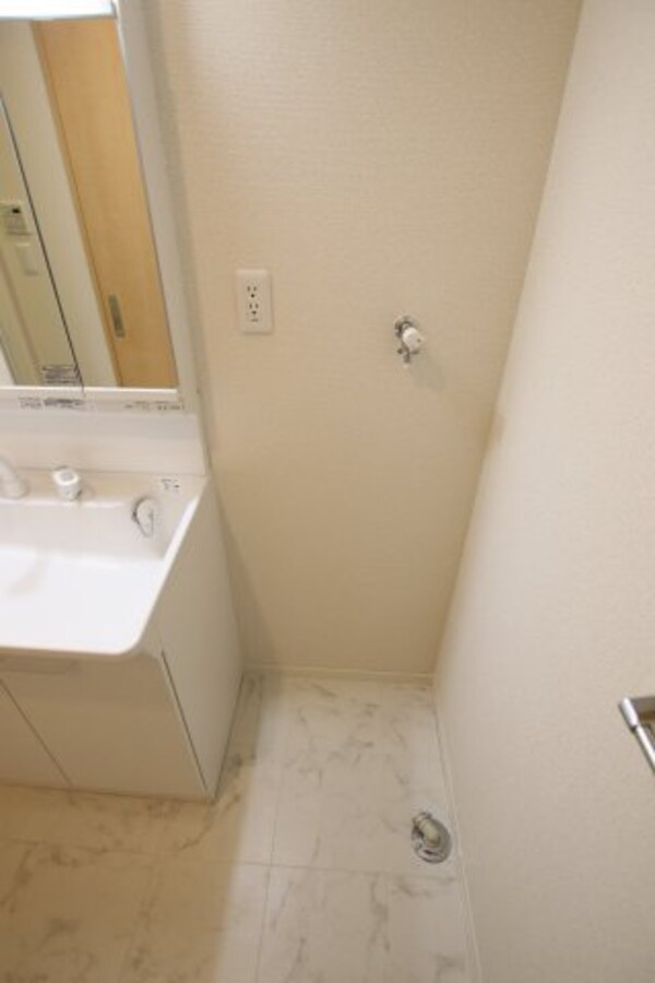 建物設備(室内洗濯機置場)