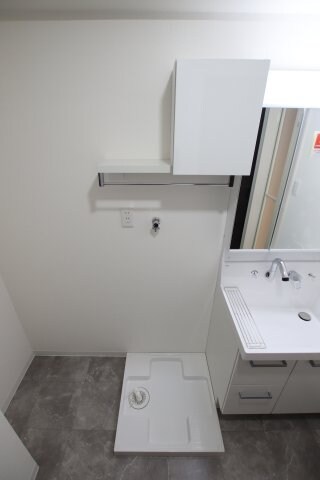 物件内観写真11　(室内洗濯機置場)